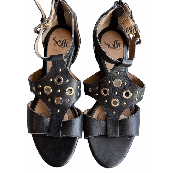 Sofft Shoes - Sofft Woman's Beautiful Leather Sandals Size 8.5 Gold Grommets Heels Open Toe